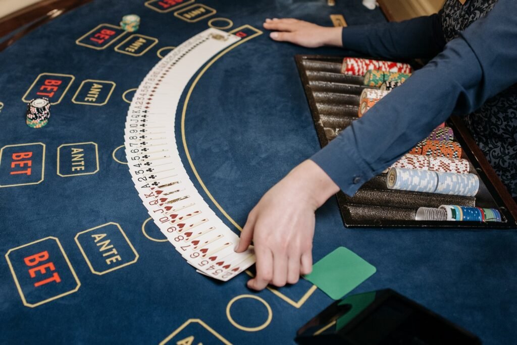 La bourse est un jeu à somme positive, alors qu'au casino, les joueurs perdent de l'argent, en moyenne.